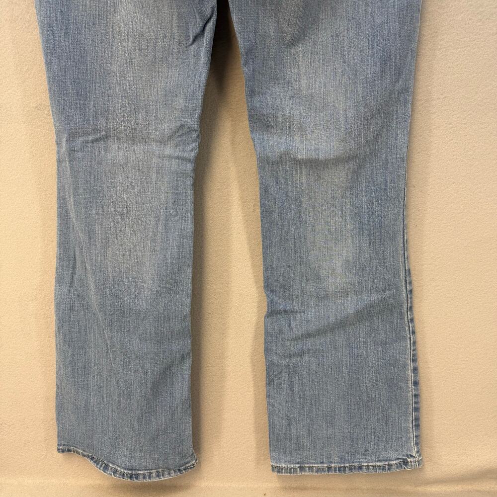 Levi's 515 Jeans Women's 12M 31x32 Light Blue Boot Cut Western Normcore - Picture 6 of 15